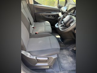 /photos/12334/4d7477a3-0aa6-6641-a435-9d3e854b1bd9_i320x240.jpg